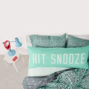 Victoria Secret Pink Queen Size Comforter Set